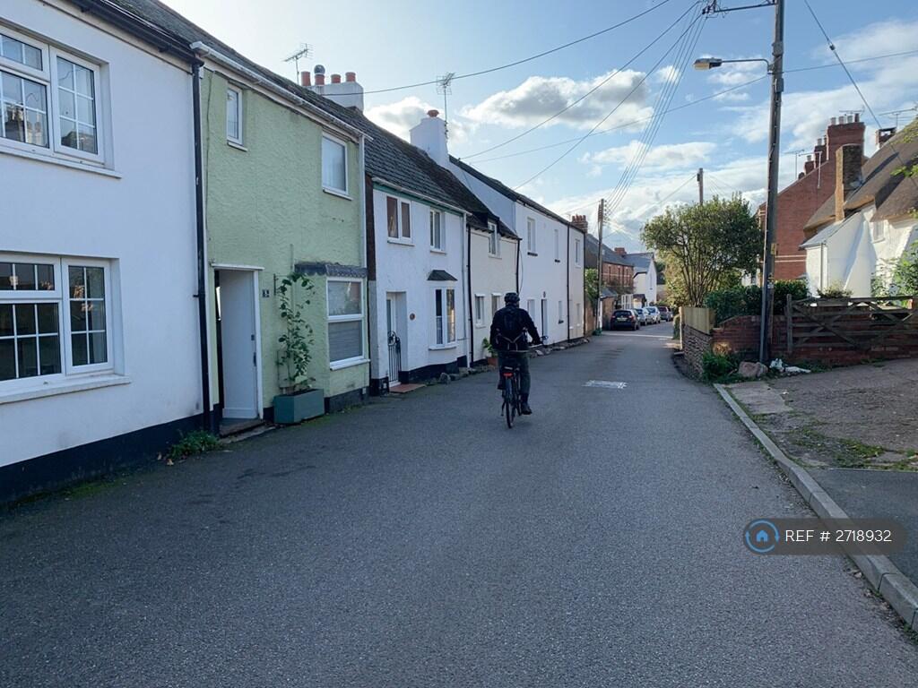 Street View (Green House)