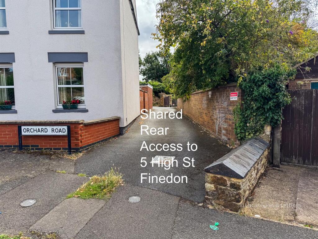 5 High St Finedon-34.jpg