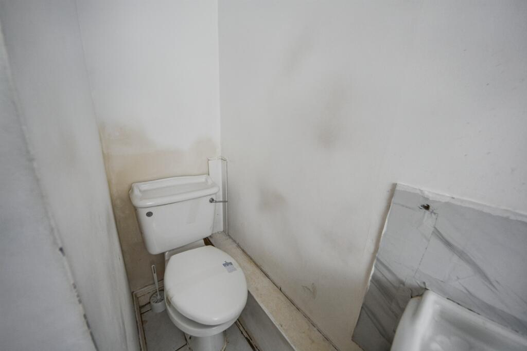 Flat 2 Cardigan Place, 20-22 Cardigan Street, Luton LU1 1RR