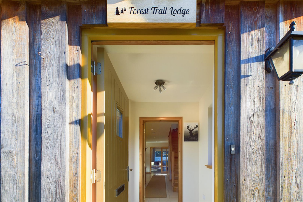 Forest Trail Lodge-27.png