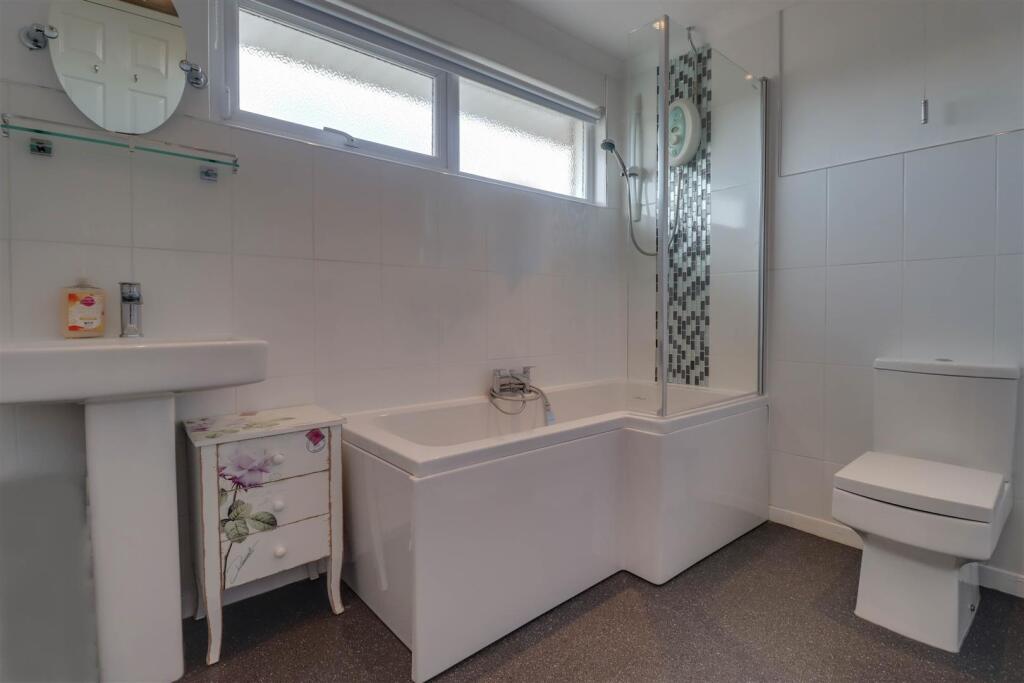 66 BEAUCHAMPS DRIVE INSIDE-11.jpg blur.jpg