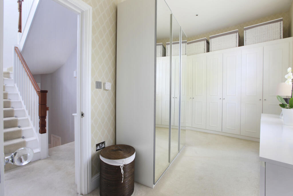 property in Crescent Grove, 
Clapham, SW4