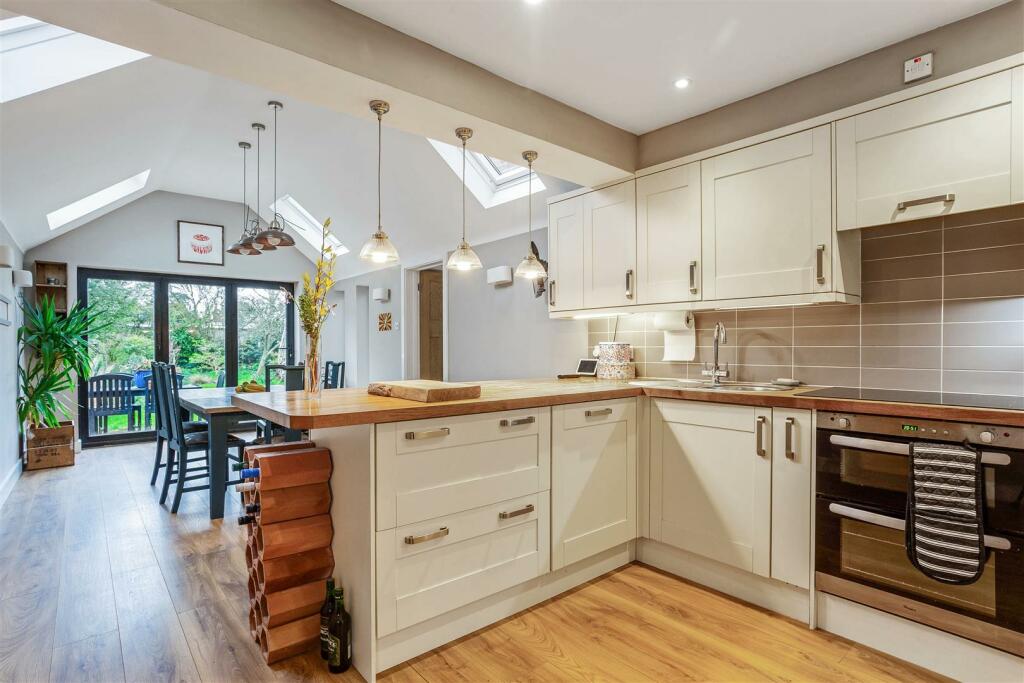 Kitchen / Diner