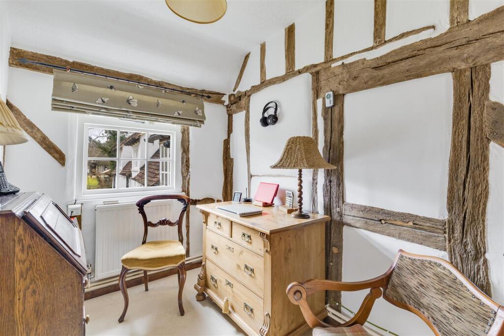 Thorncote Road 4-4.jpg