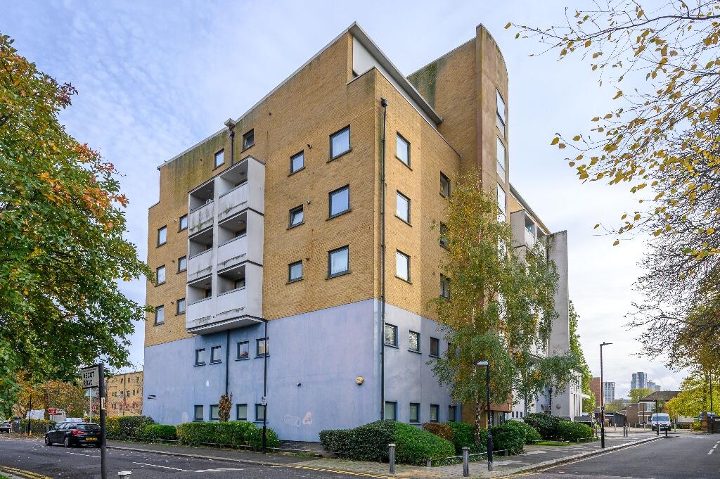 Cornwall Road, London N15 5AH
