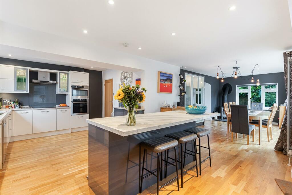 20 Pathfields Kitchen Dining Room Dartmouth - 2307