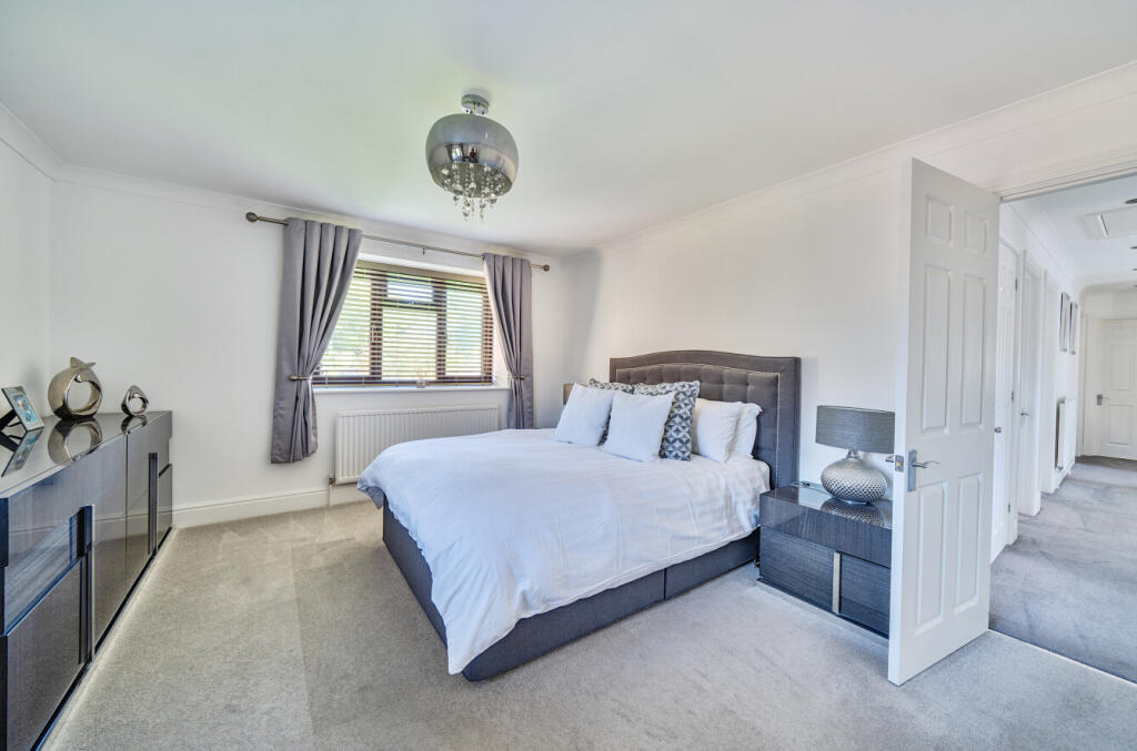 1359120-18-68da70...