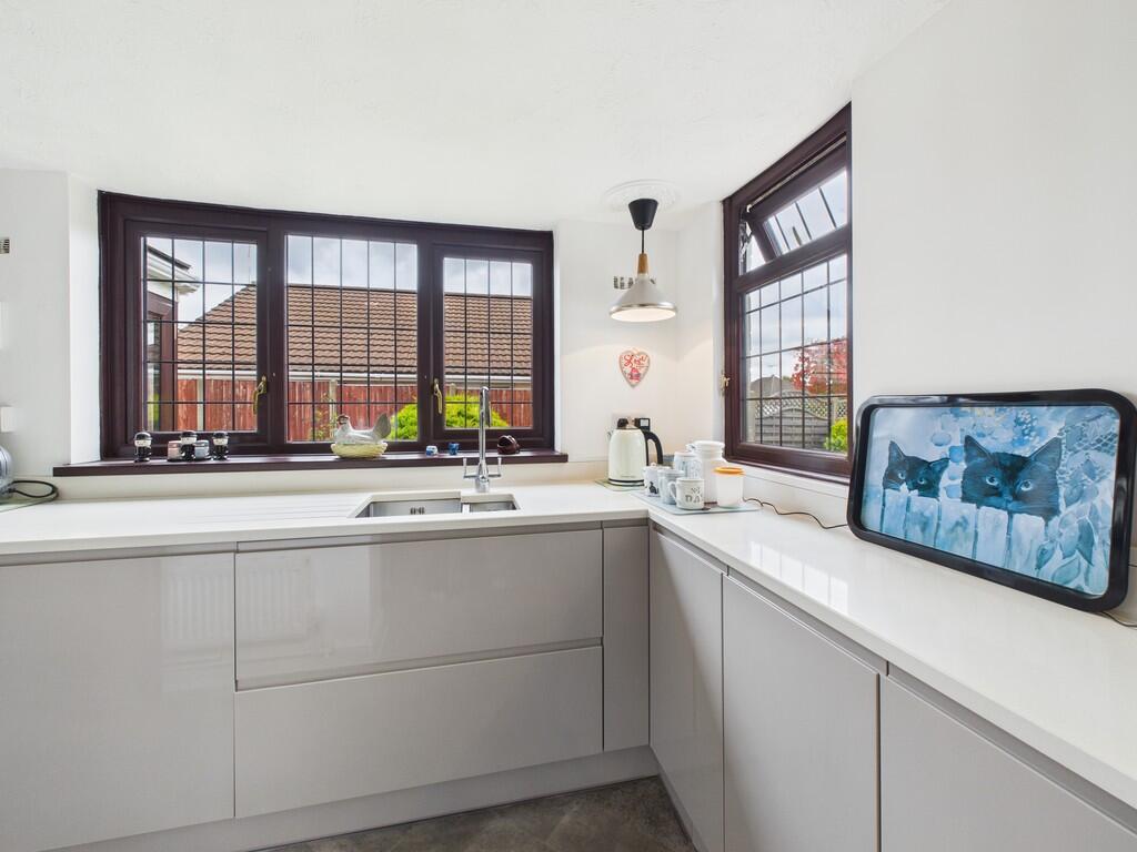 CAM05068G0-PR0051...