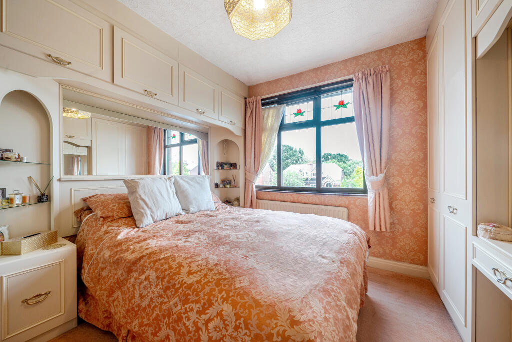 1305318-17-6842f3c0f1085