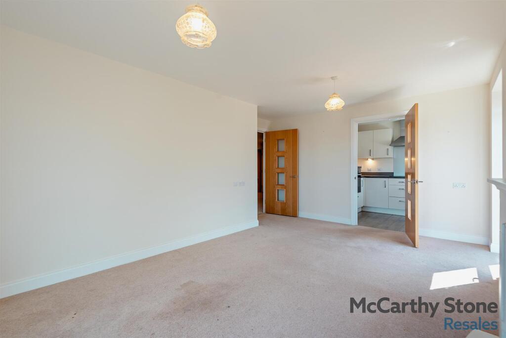 8657549-interior05-800.jpg
