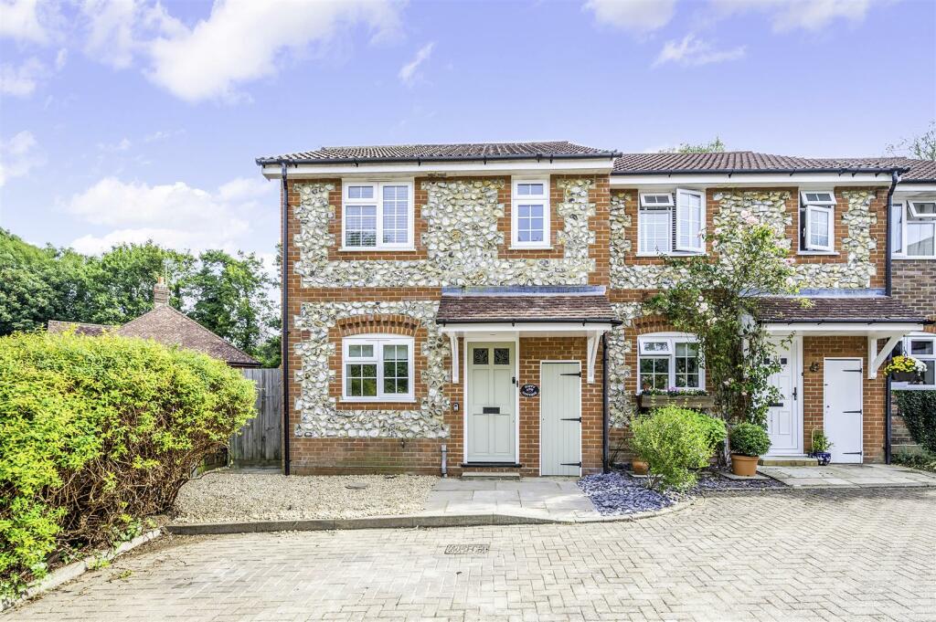 POPPY COTTAGE- (15).jpg