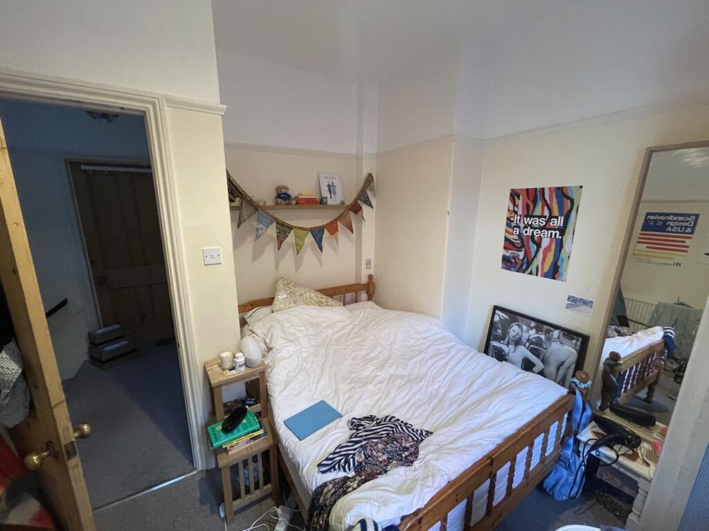 BA3B5E90-FC88-49D7-B31D-EF34E0252C51