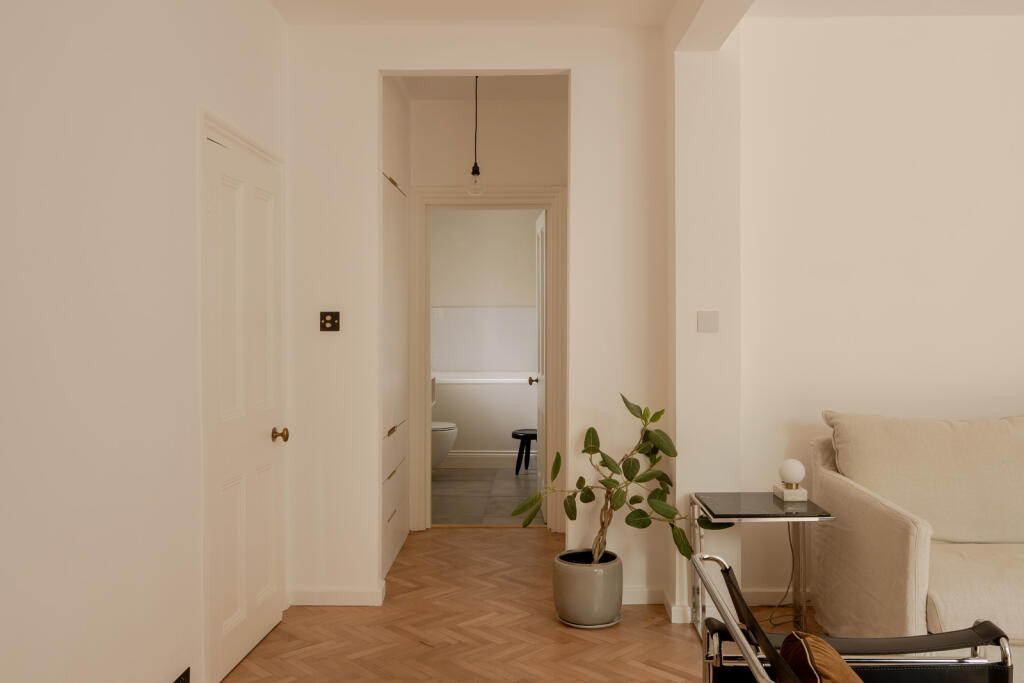221950 - Morton Road, London, N1 - high res - N...