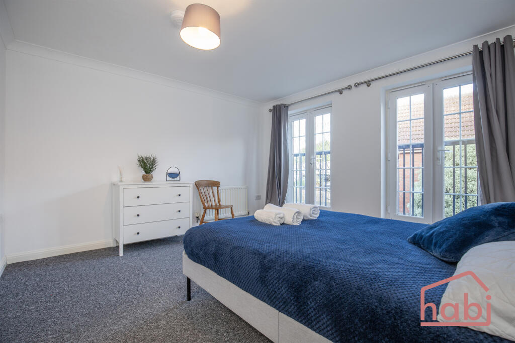 BEDROOM3.2