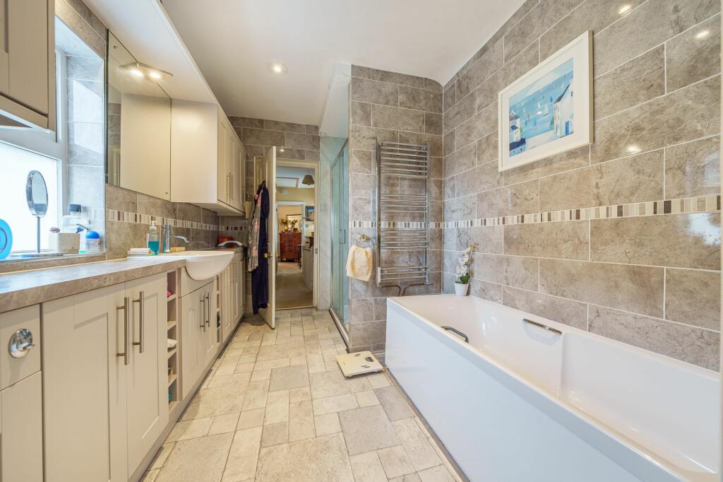 Bathroom (2)