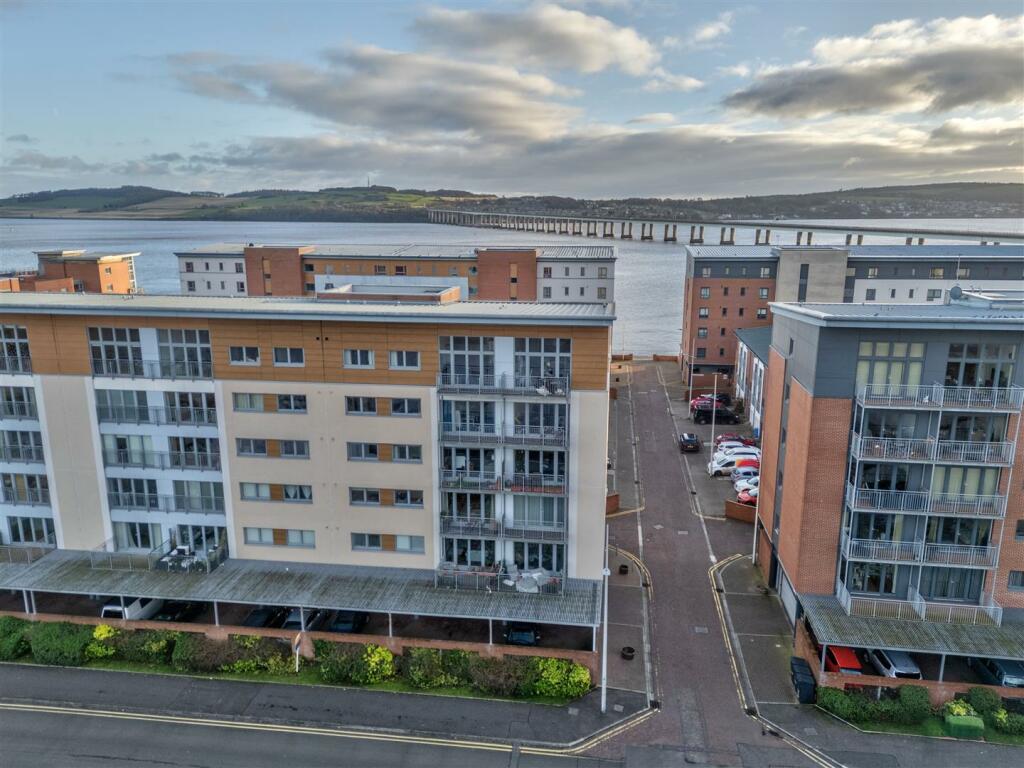 8T South Vic Dock New EXT-1.JPG