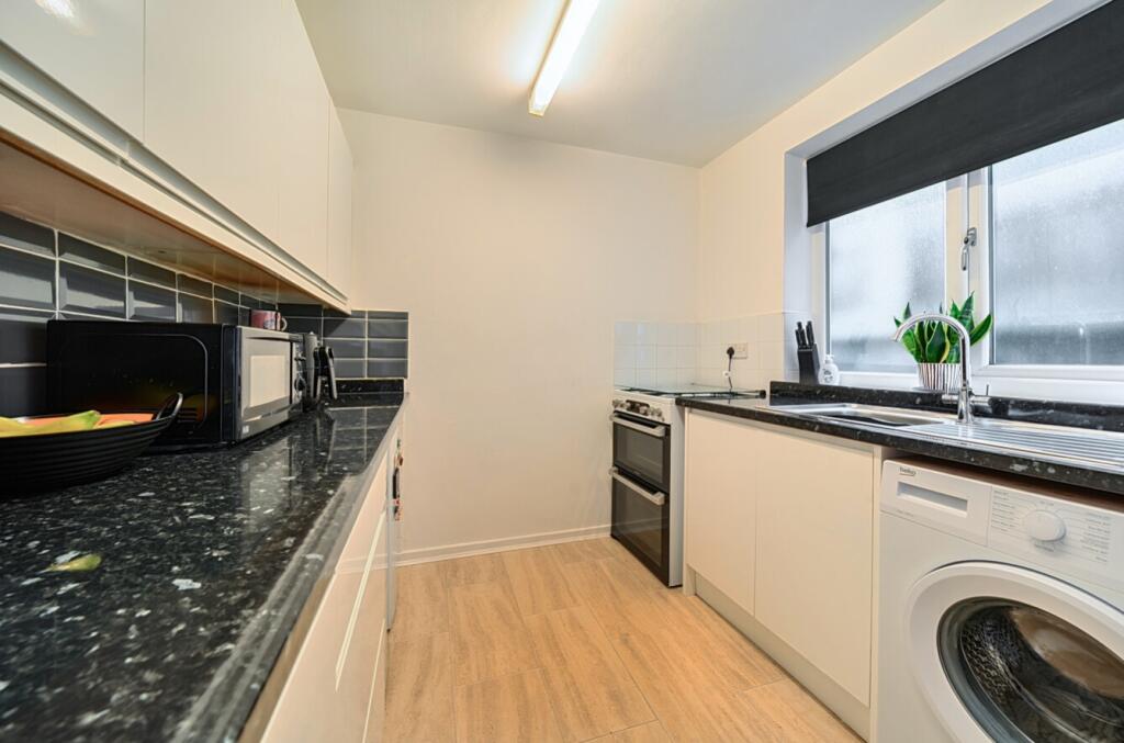 1373575-4-68ffbdc94fd69