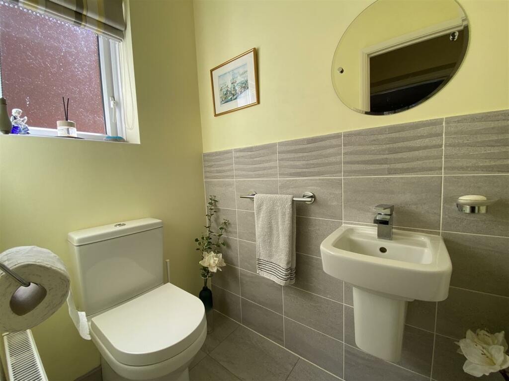 Cloakroom.jpg