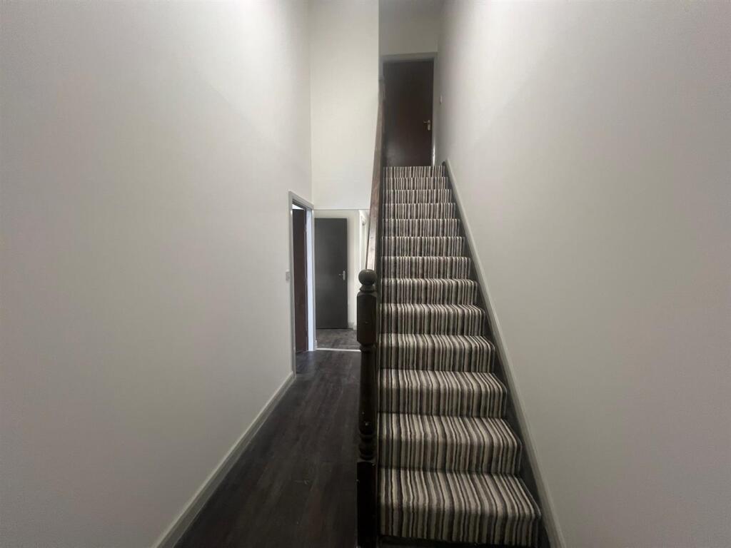 drake street 19 duplex.jpg