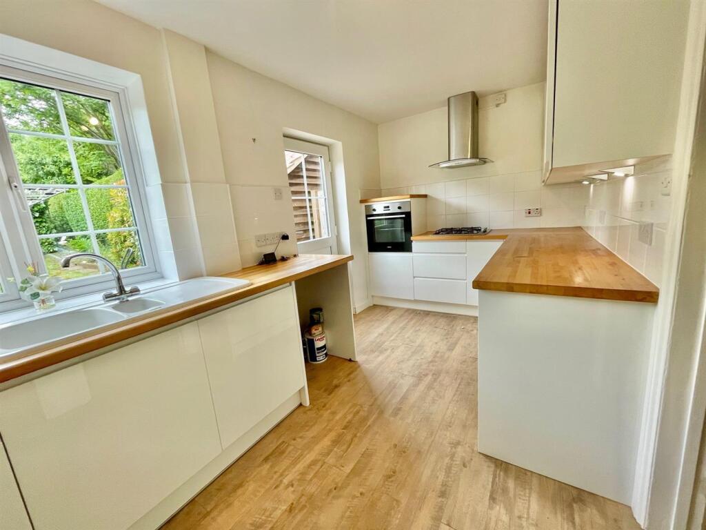 2 Walden Place Kitchen.jpg