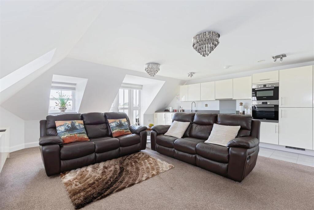 Langdale Mansions_14.jpg