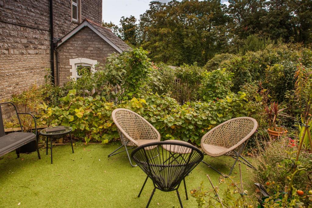 3_Beech_Road_Penarth-21.jpg