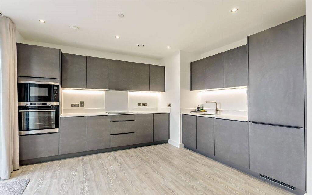 Lounge/Kitchen