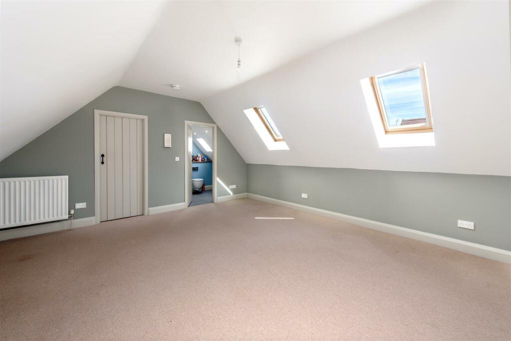 First Floor Bedroom with Ensuite