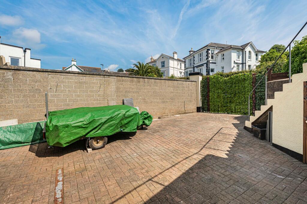 Drive leading to garage from Coombe Vale Road