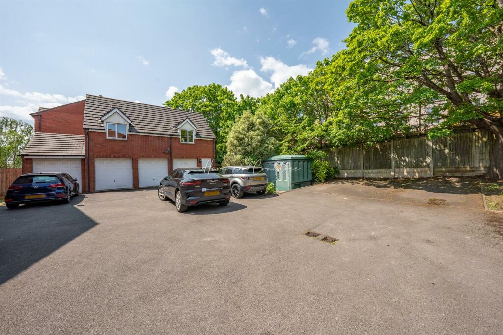 Doe Close, Penylan, HernCrabtree (9).jpg