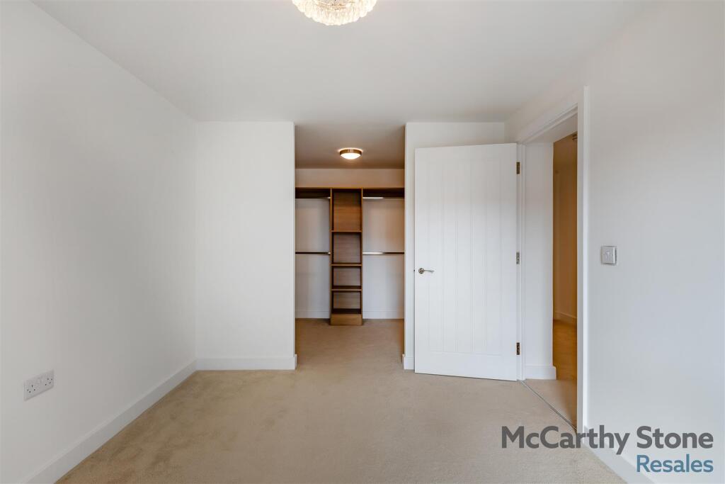 8651159-interior15.jpg