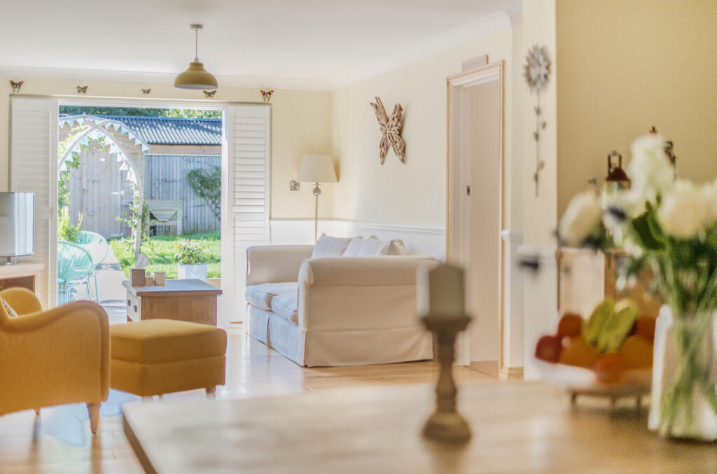 1356936-2-68cd380...