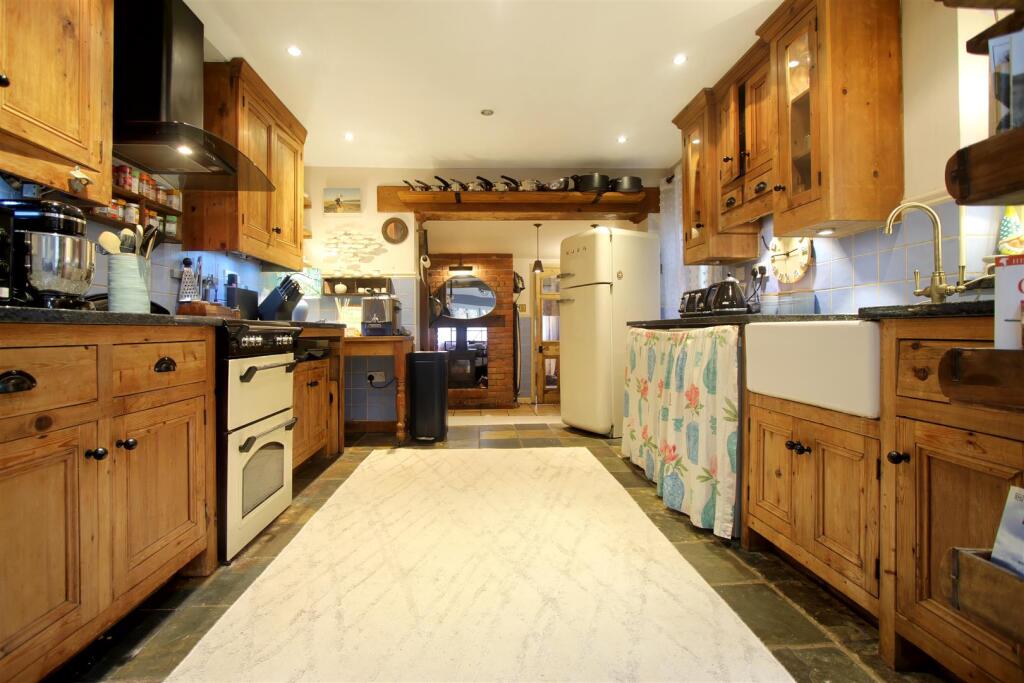 Kitchen.jpg