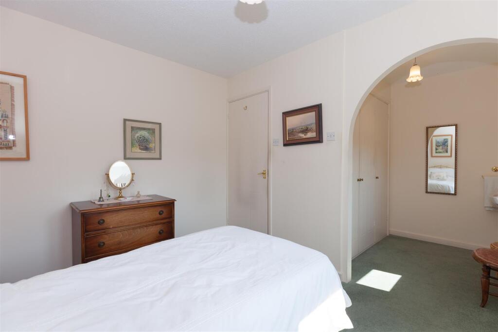 Master Bedroom 3.jpg