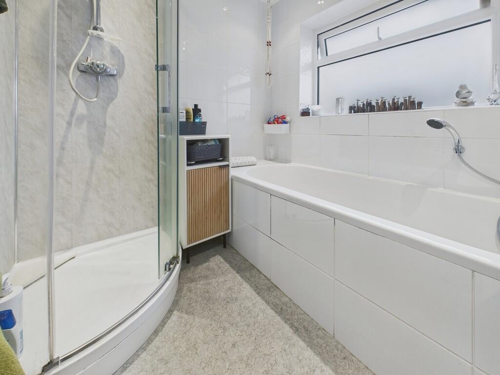 CAM04273G0-PR0217...