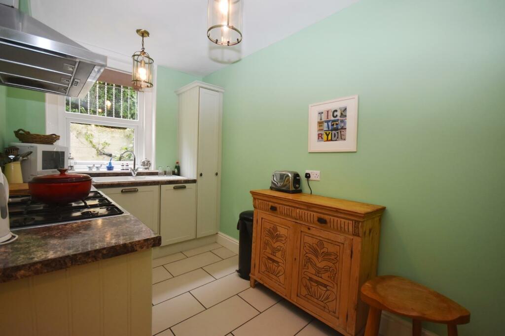Kitchen.JPG