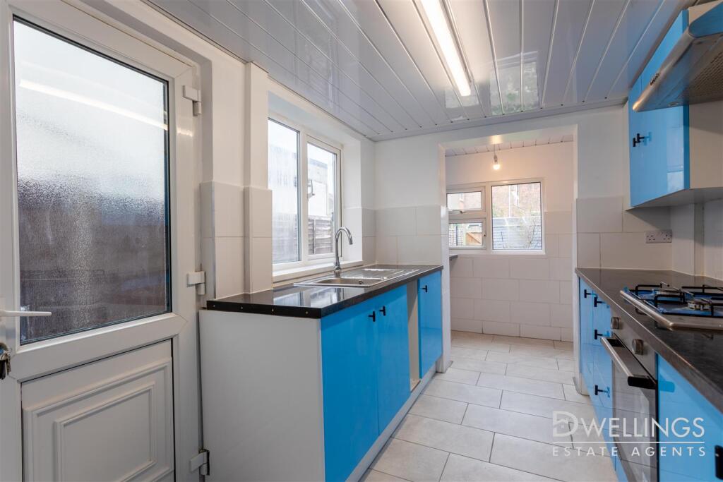 DWELEST- 53 Byrkley Street, DE14 2EL-0007.jpg