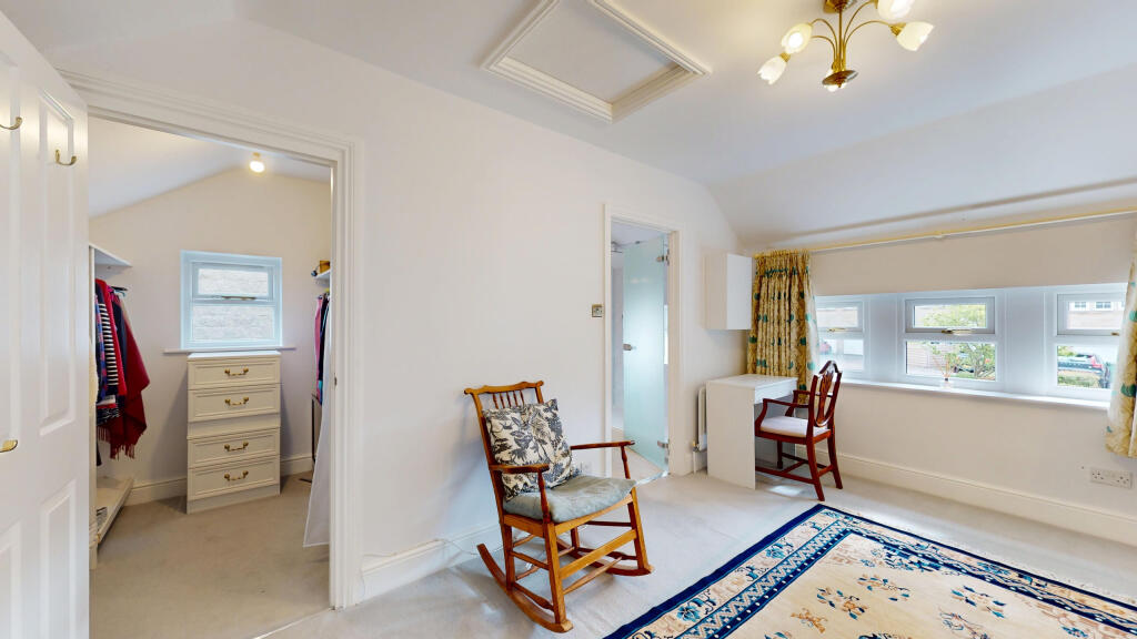 4-Old-Forge-Mews-04272025_154824