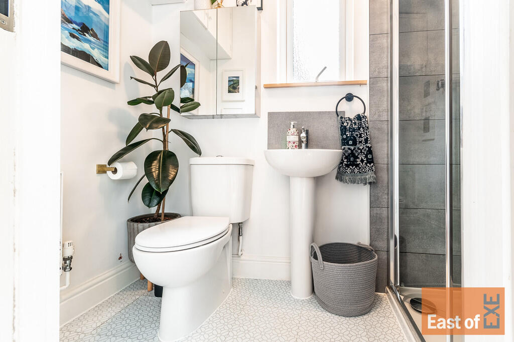 5 Cott Park - Web...