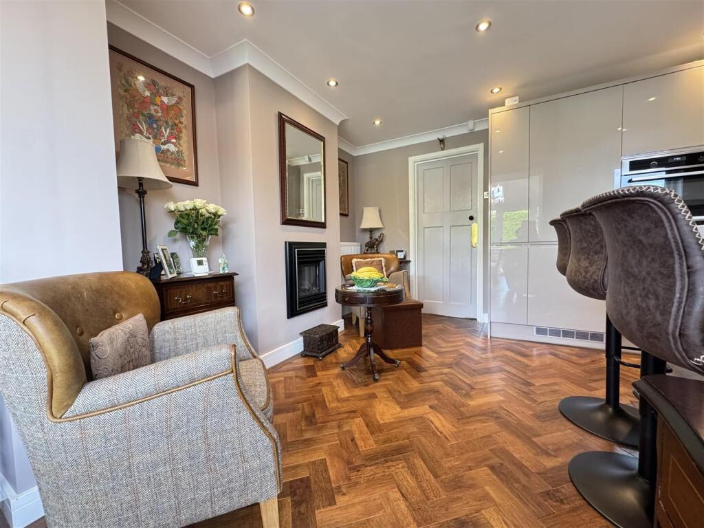 IMG_3827 (Large).JPG