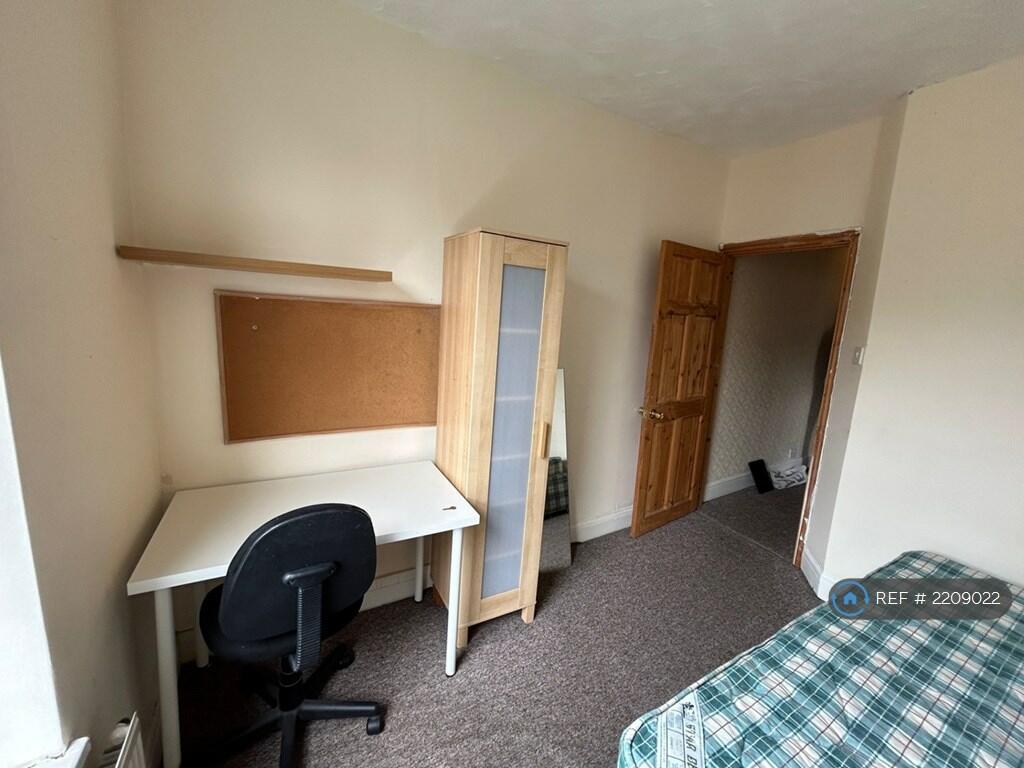 1st Fl Rear Bedroom