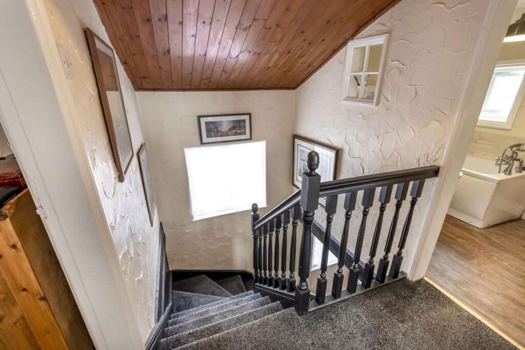 EweMove Estate Agents Scunthorpe - Landing