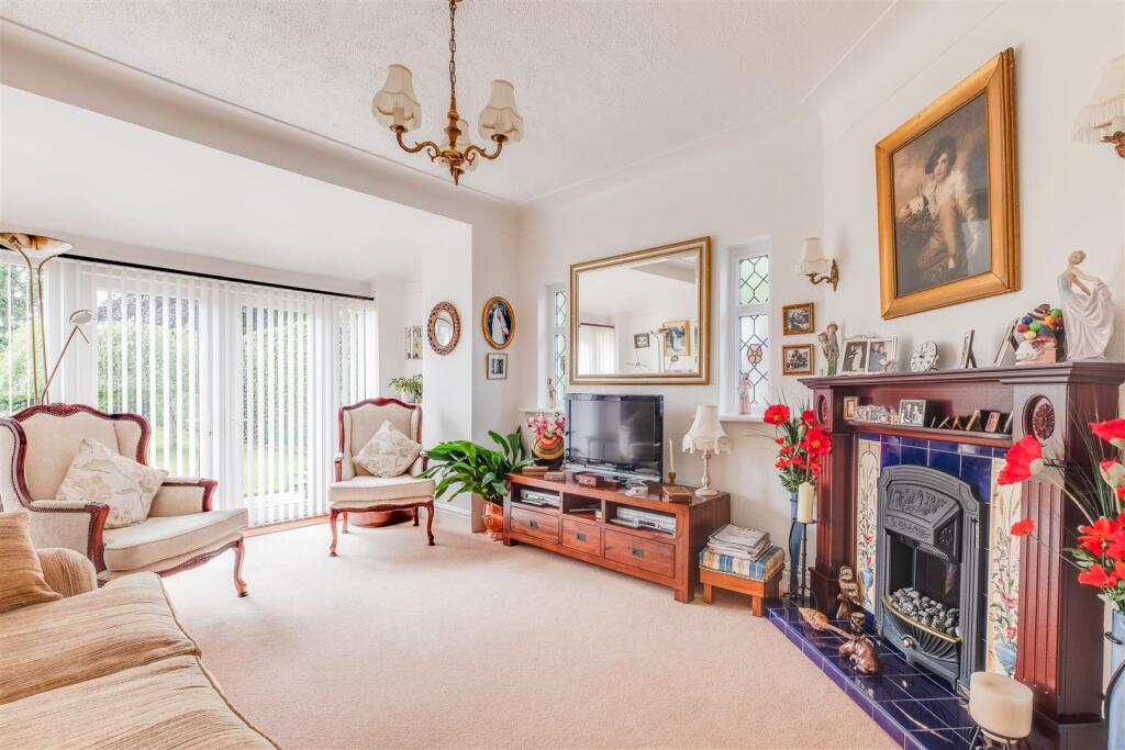 Constables 74 Hooton Road-2-12.jpg