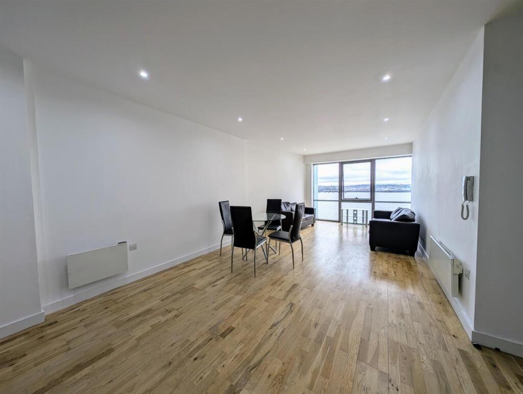 Living Room.jpg