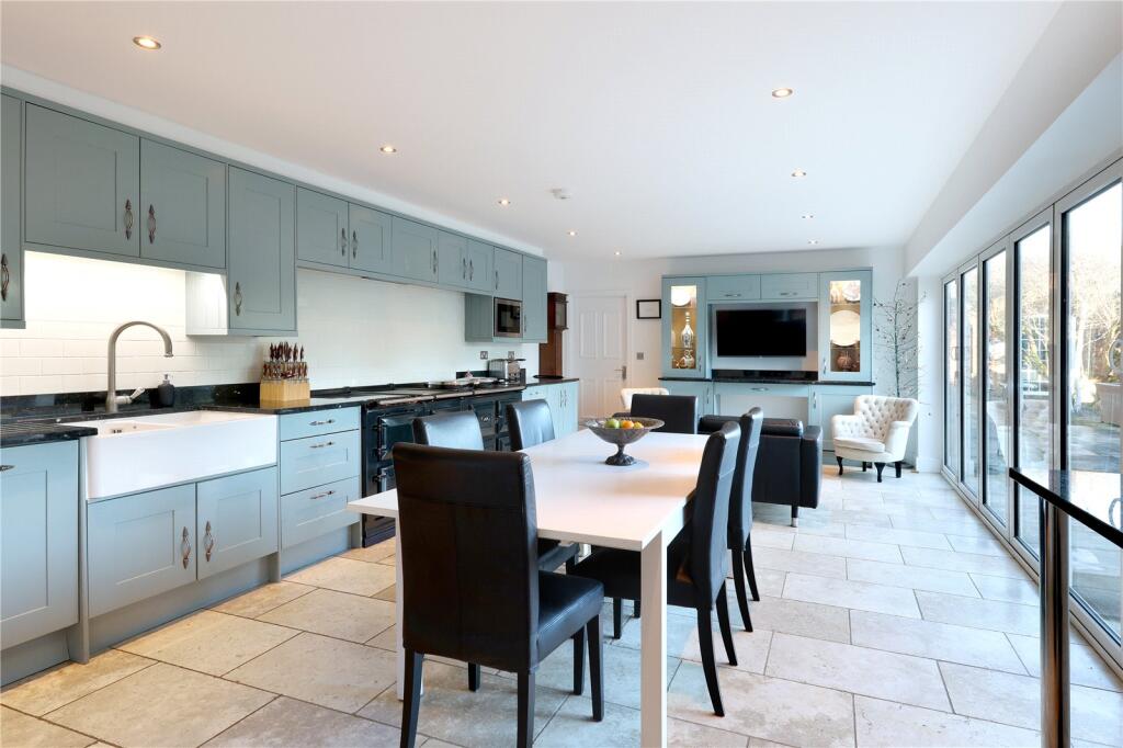 Kitchen/Breakfast