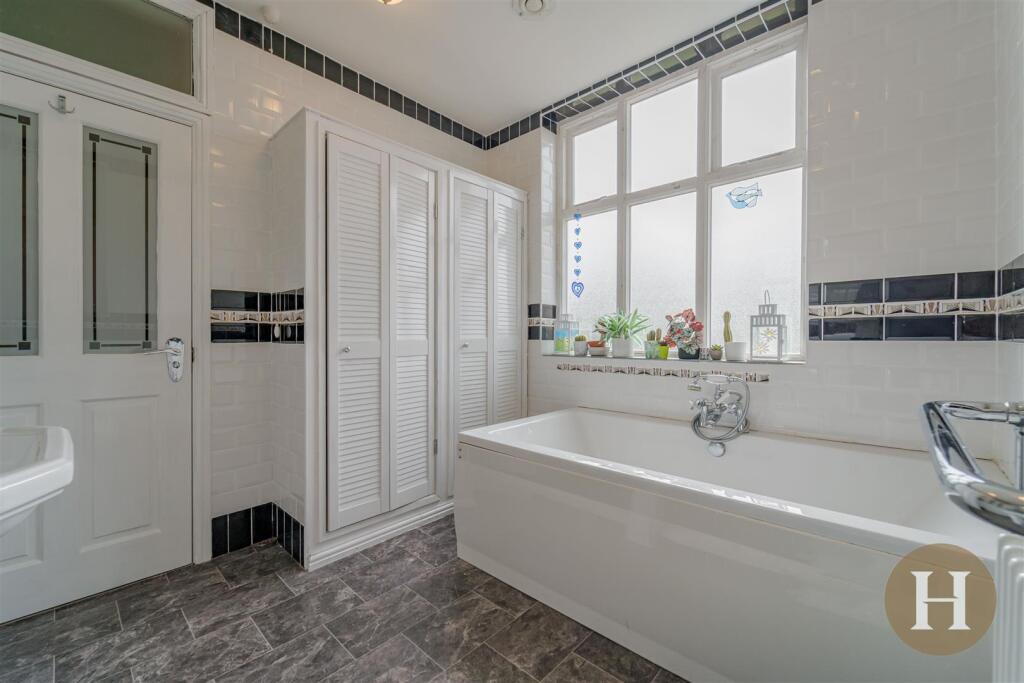 Hadleigh Estate Agents-2.jpg