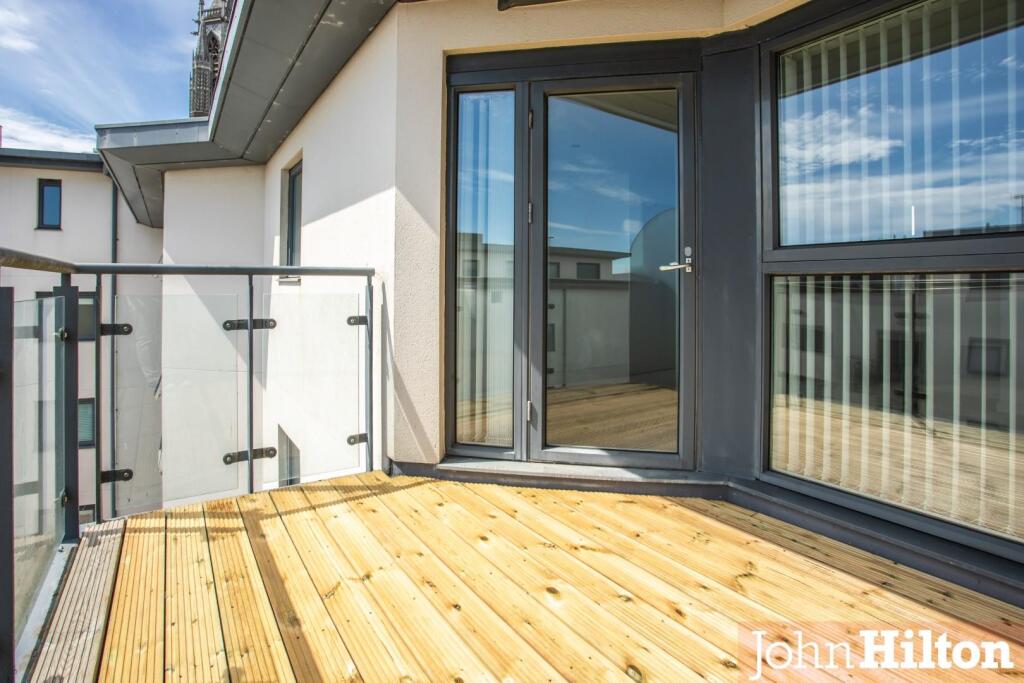 Avalon Balcony-18.jpg