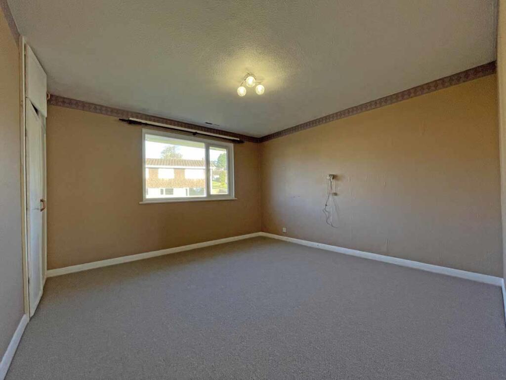 Hopton Close 6 - Bed 1.jpg