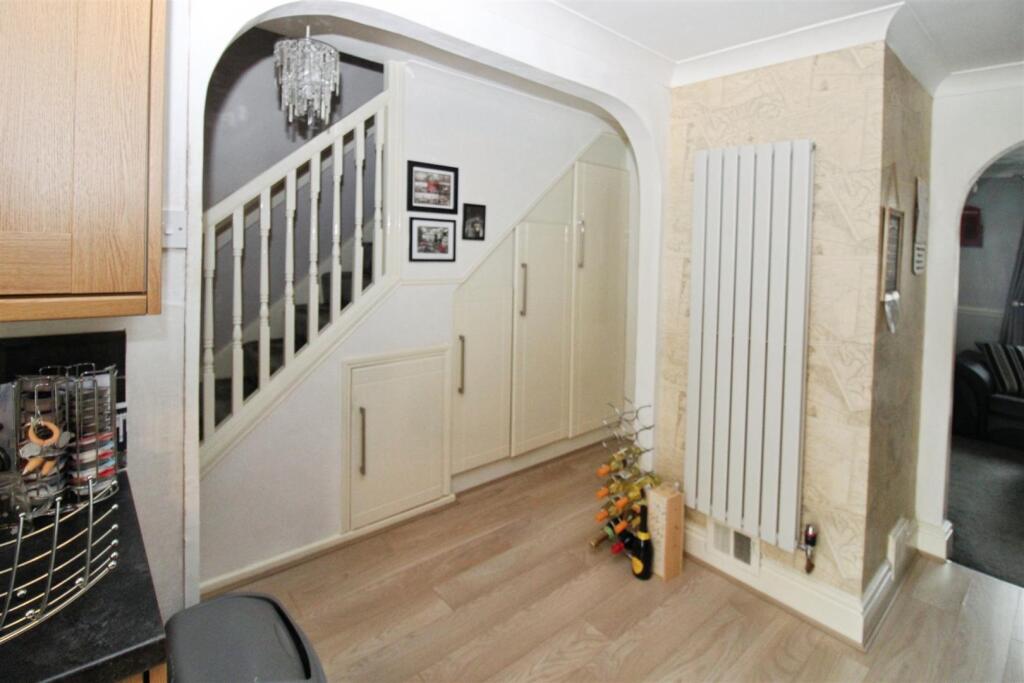 Fitted Dining Kitchen