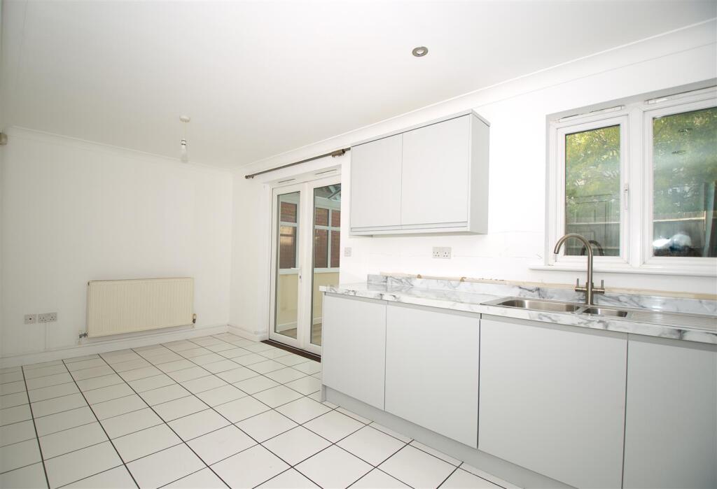 Kitchen-Diner (2).jpg